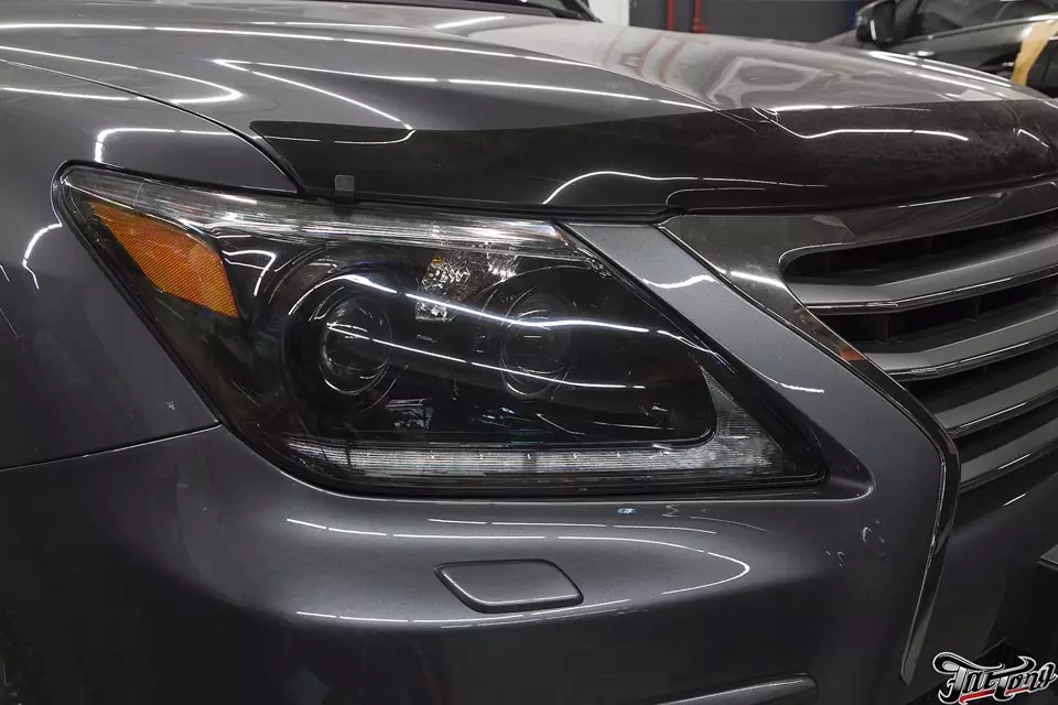 Lexus LX570. Окрас и установка обвеса F-Sport. Окрас масок фар.